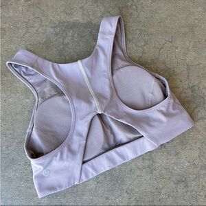 Lululemon bra size 8
